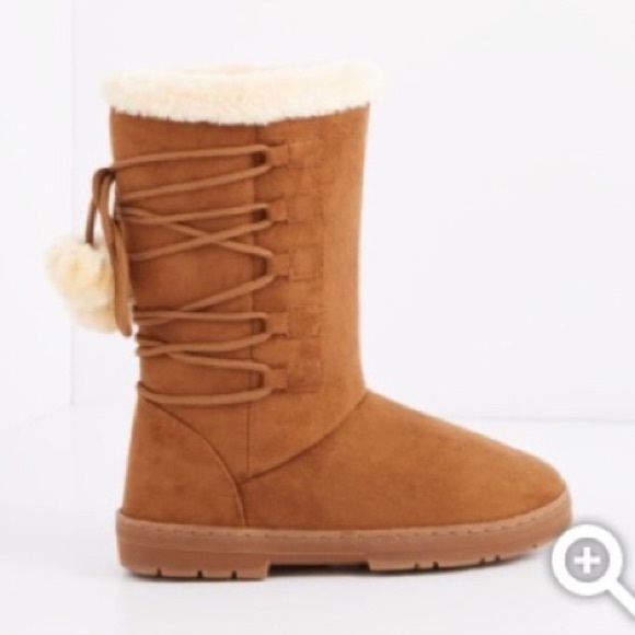 NEW! ⛄️ LAST ONE! VEGAN SUEDE SHEARLING BOOTS 6/7 - Picture 3 of 7